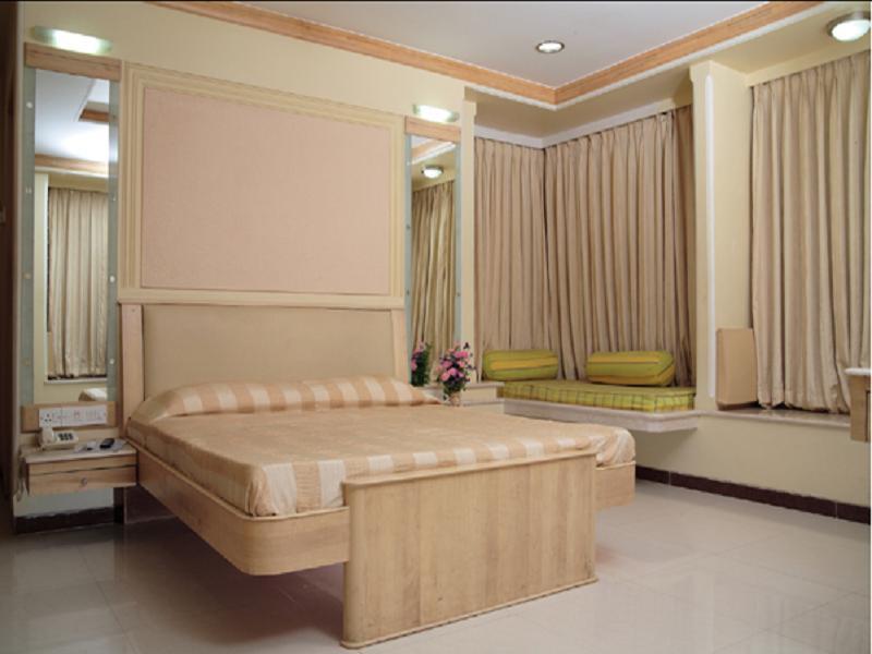 Hotel Suncity Apollo - Gateway Of India Mumbai Exterior photo
